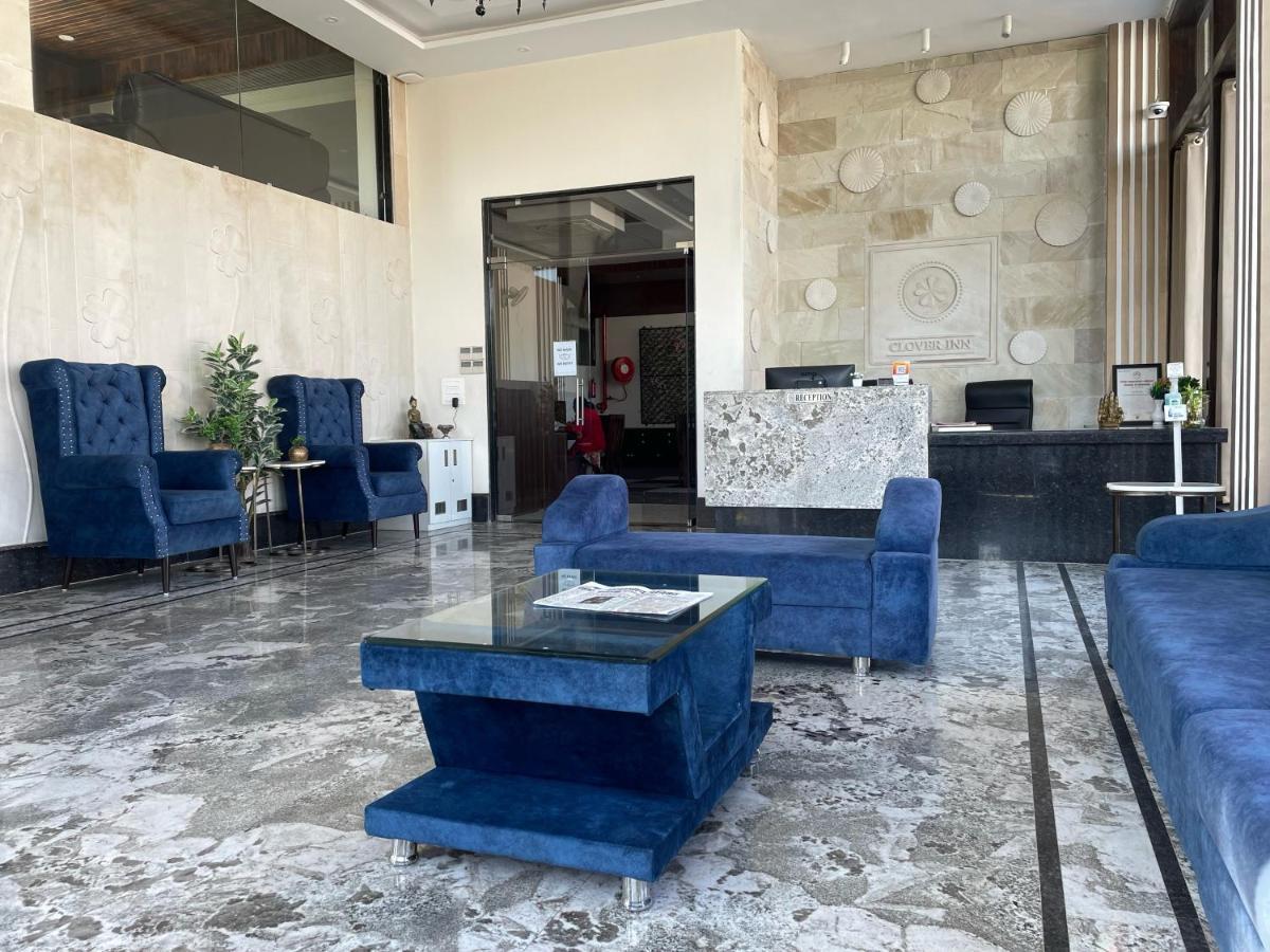 Clover Inn Udaipur Exterior photo